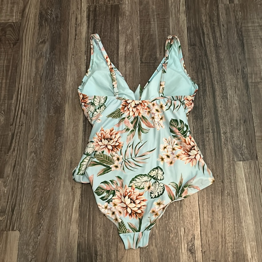 NWOT Kona Sol Swimsuit - Picture 3 of 3